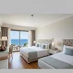 The Divan Ant 5*