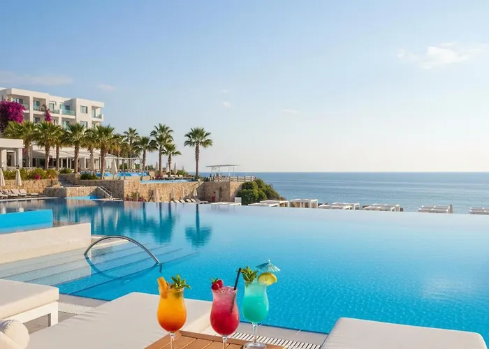 Hotel The Divan Ant 5*
